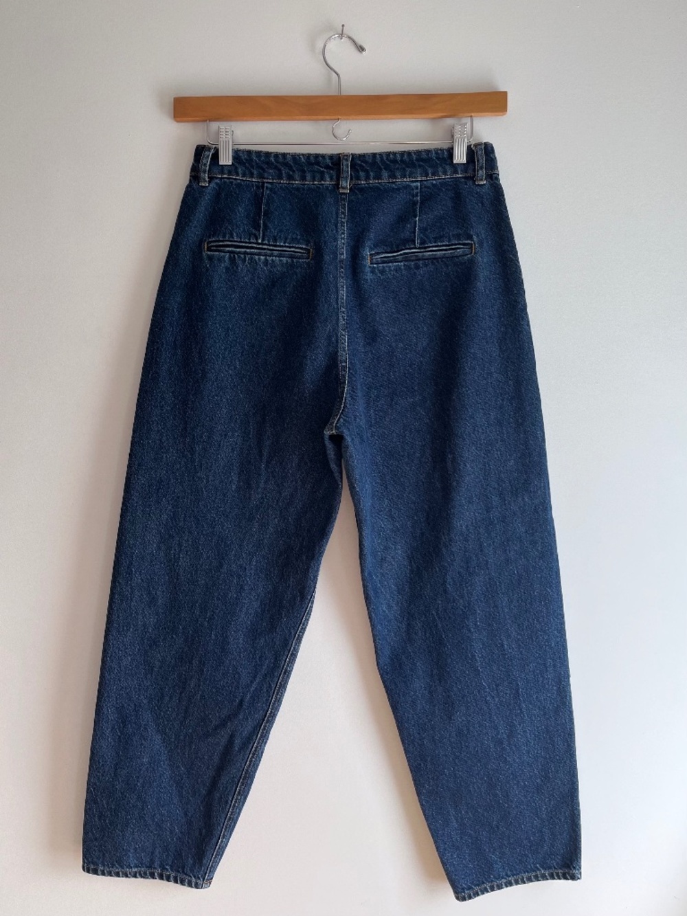 Trouser barrel jeans in dark rinse - Size 8